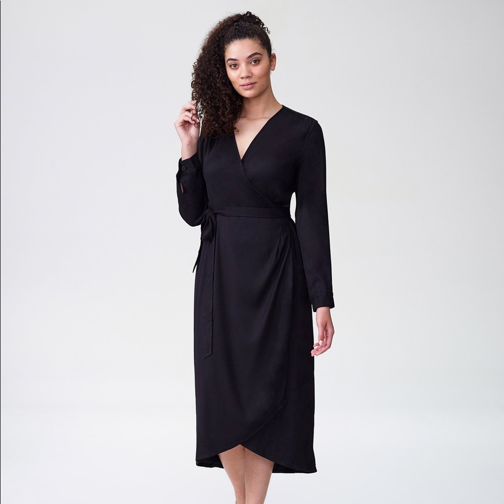 Universal Standard Rivers Wrap Dress - size S (14/16)